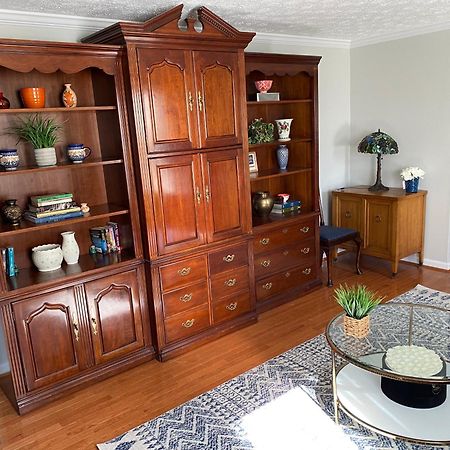 Upgraded, Beautiful 4 Bd Colonial In Silver Spring Eksteriør billede